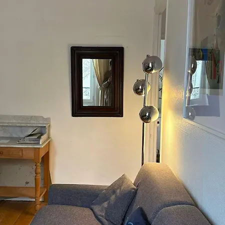 Appartement 2 Pieces Au Coeur Du Quartier 5eme
